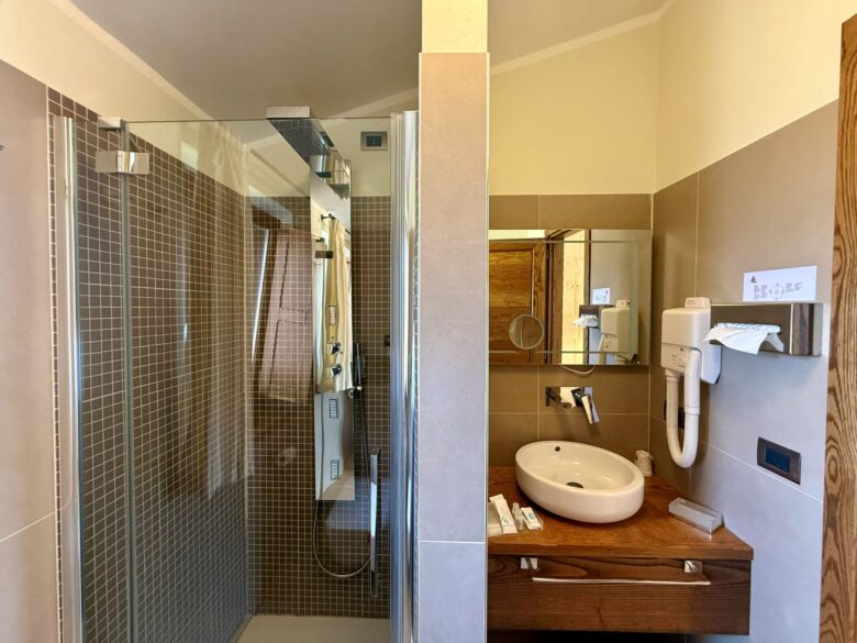 Bagno della camera 304 Sideritis Mamma Peppina