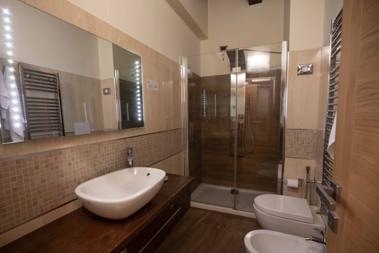 Bagno della camera 201 Hotel Sant'Anna - Foto Marilena Di Vito