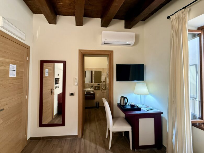 Particolare della camera 102 Hotel Sant'Anna