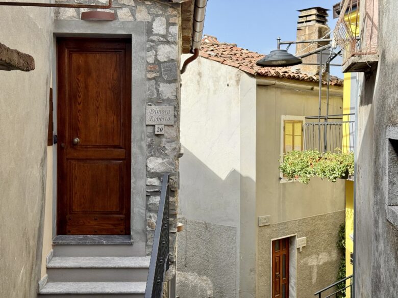 Dimora Roberto, esterno