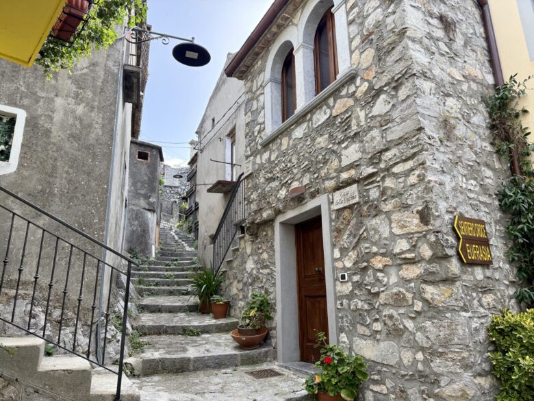 Dimora Roberto, esterno