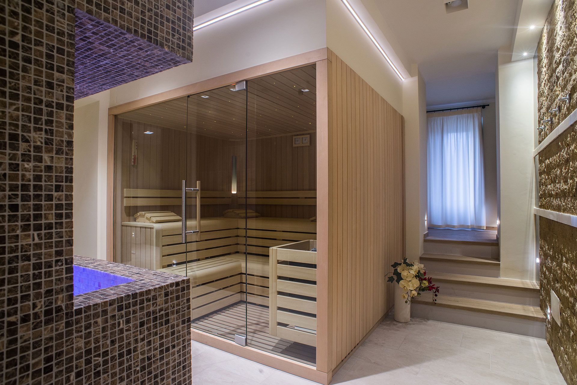 Interno della spa Eufrasia, Parco del Pollino - Albergo Diffuso, Rotonda