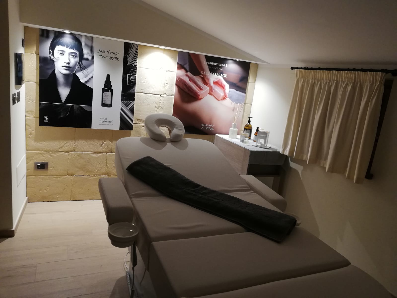 Lettino massaggi Efrasia spa