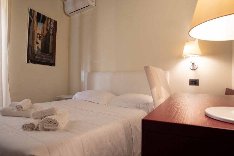 Particolare camera 202 Hotel Sant'Anna Rotonda - Foto Marilena Di Vito