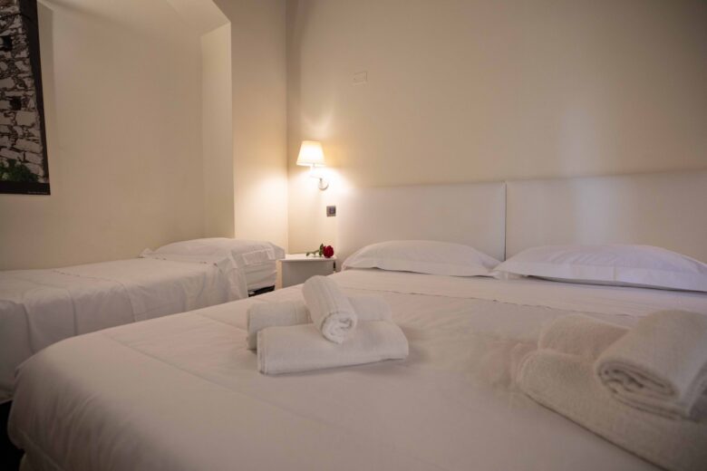 Particolare dei letti della camera 201 Hotel Sant'Anna - Foto Marilena Di Vito