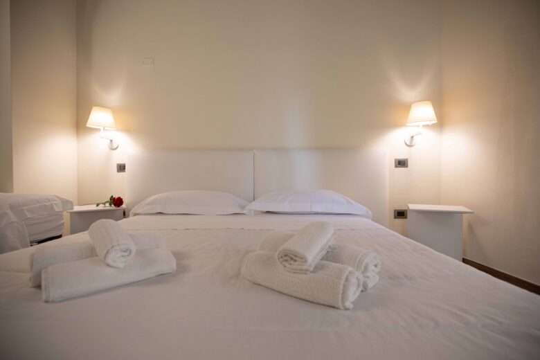 Particolare dei letti della camera 201 Hotel Sant'Anna - Foto Marilena Di Vito