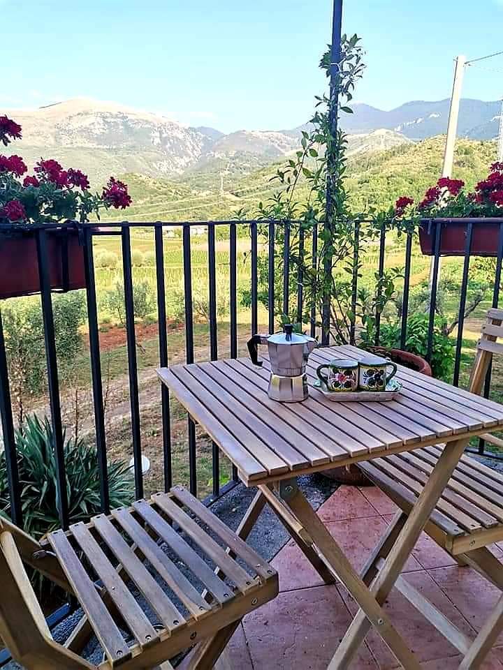 Terrazzino Casale Donna Mita