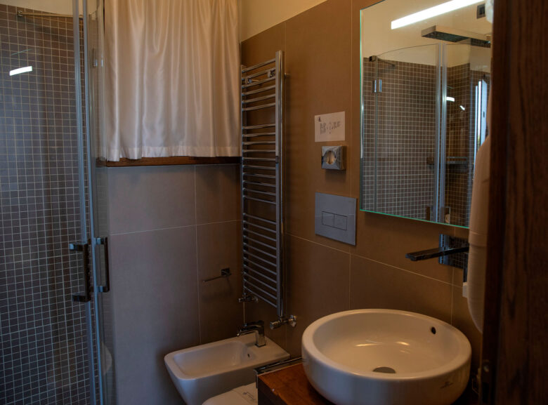 Bagno Camera 301 Mamma Peppina, Borgo Ospitale Rotonda