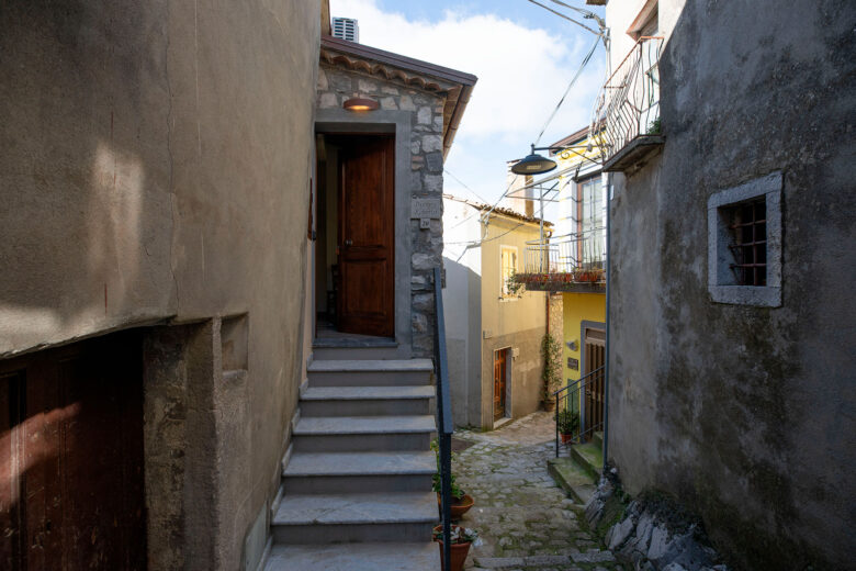 Ingresso Dimora Roberto - Foto Marilena Di Vito